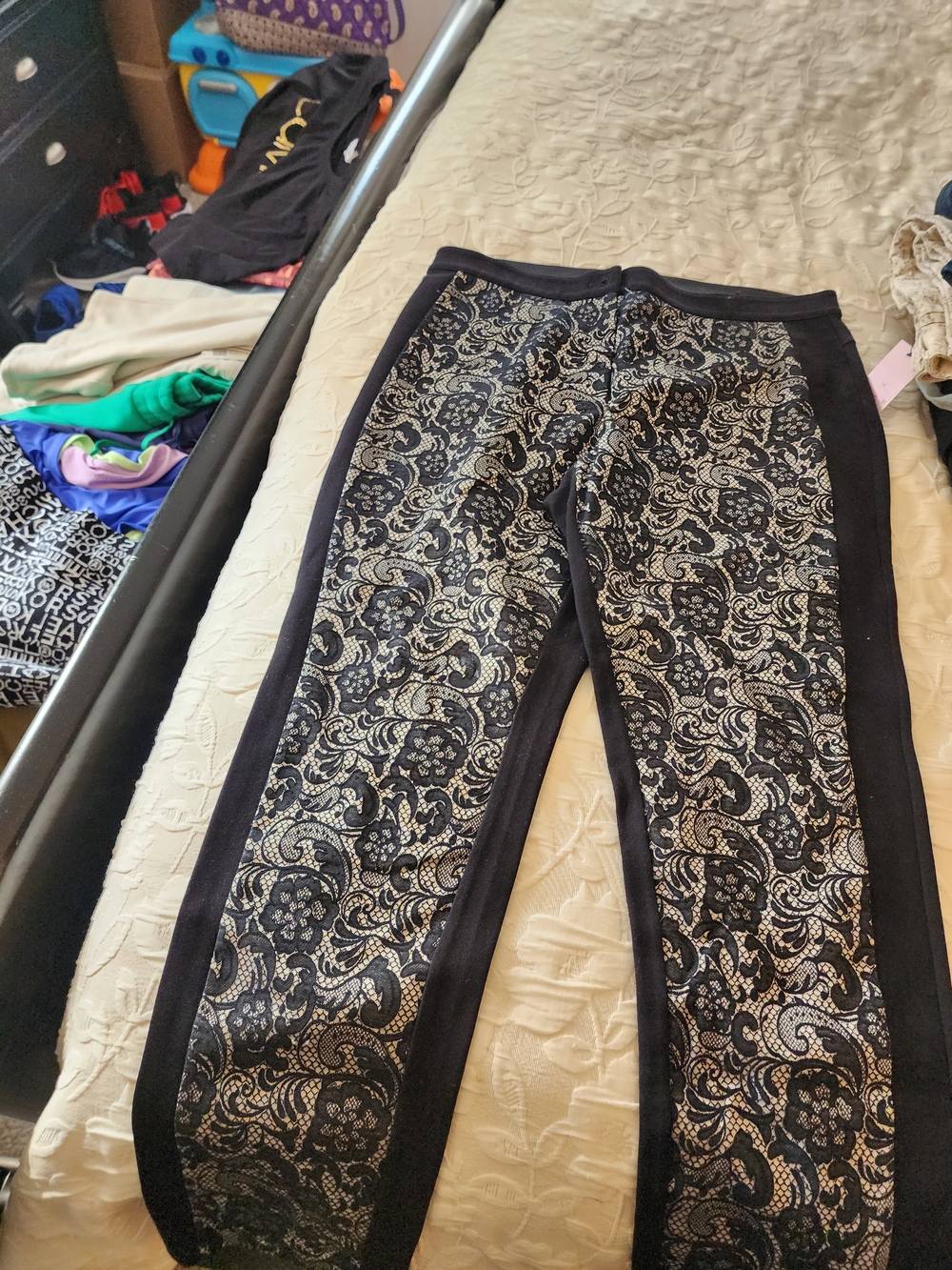 Chico's Black Jeans Jeggings with Cream Lace-Style Panels